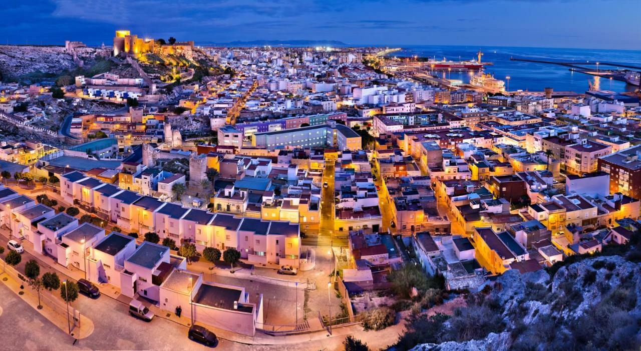 Apartamento 90 M2 En La Mejor Zona De Roquetas Roquetas de Mar Exteriör bild
